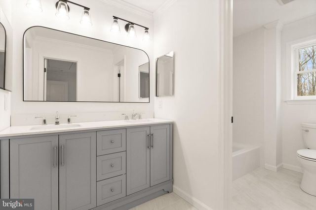 12005 PARKRIVER DR, Manassas, VA 20112