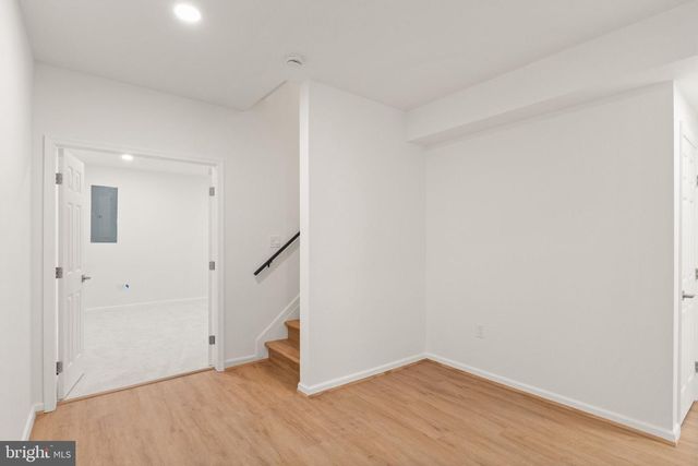 12005 PARKRIVER DR, Manassas, VA 20112