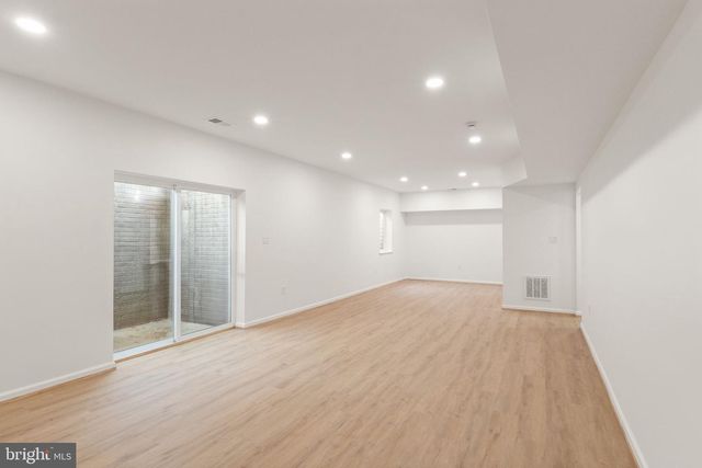 12005 PARKRIVER DR, Manassas, VA 20112