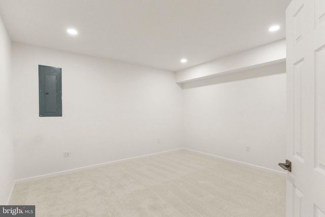 12005 PARKRIVER DR, Manassas, VA 20112