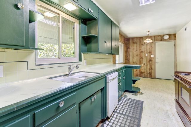1145 Westacre Rd, West Sacramento, CA 95691