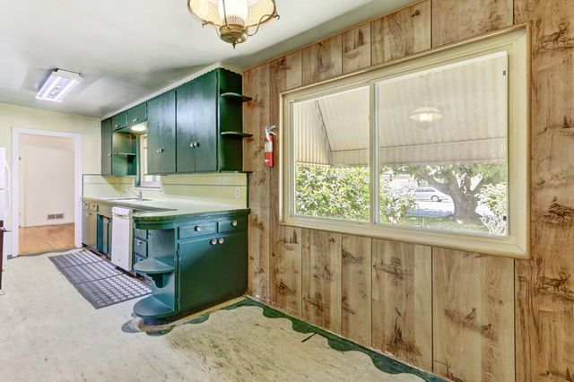 1145 Westacre Rd, West Sacramento, CA 95691