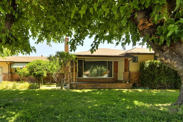 1145 Westacre Rd, West Sacramento, CA 95691