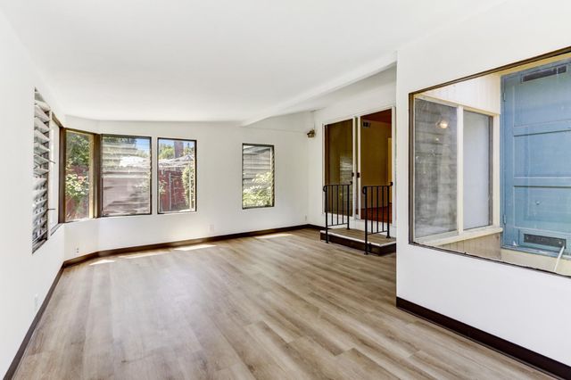 1145 Westacre Rd, West Sacramento, CA 95691