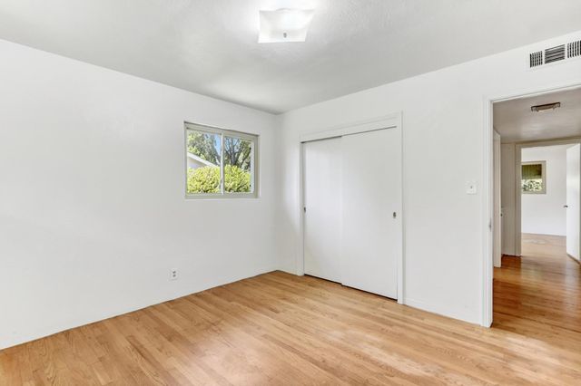 1145 Westacre Rd, West Sacramento, CA 95691