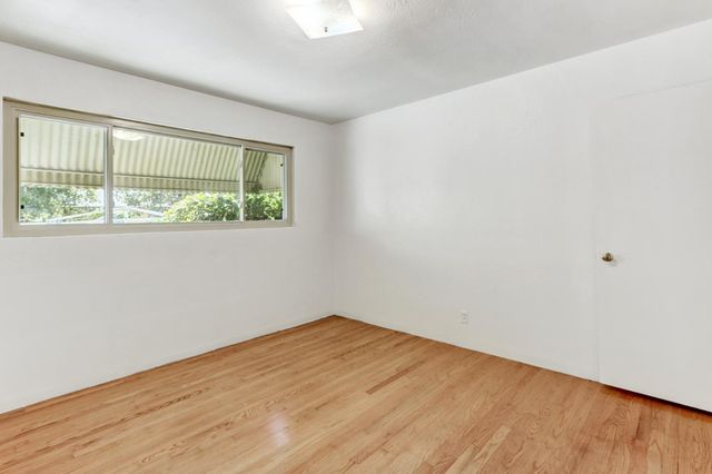 1145 Westacre Rd, West Sacramento, CA 95691