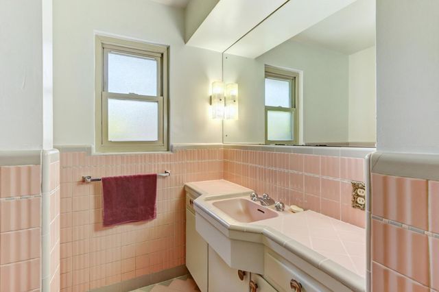 1145 Westacre Rd, West Sacramento, CA 95691