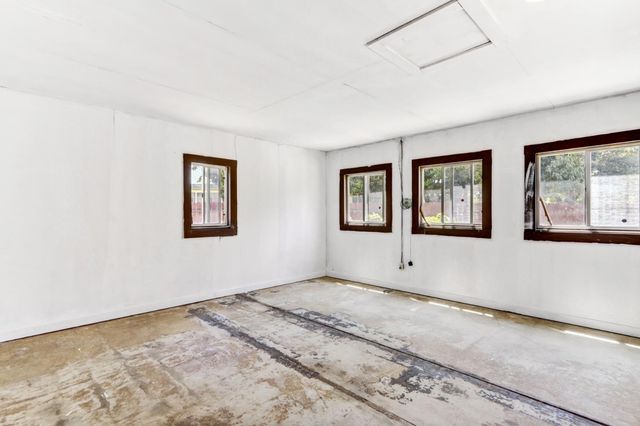 1145 Westacre Rd, West Sacramento, CA 95691
