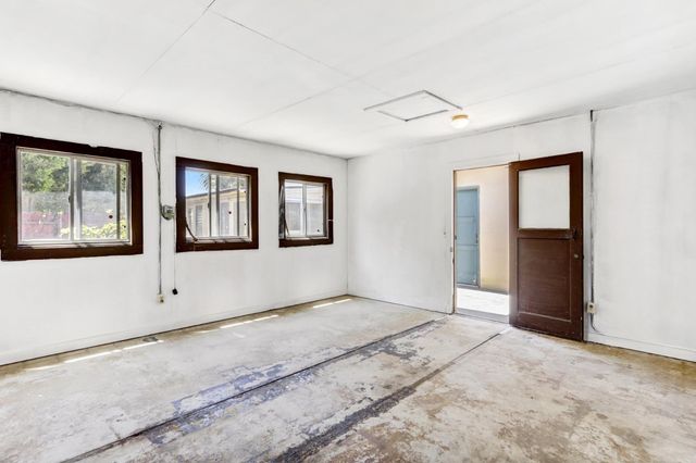 1145 Westacre Rd, West Sacramento, CA 95691