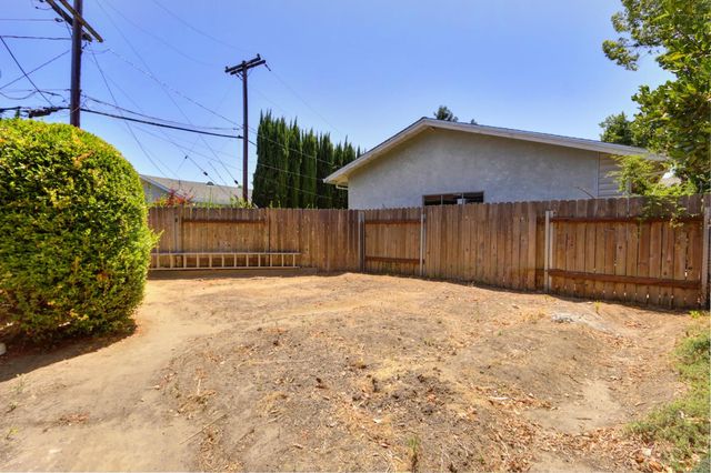 1145 Westacre Rd, West Sacramento, CA 95691