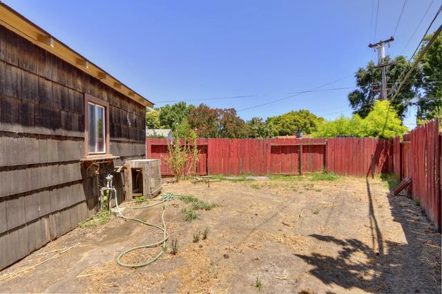 1145 Westacre Rd, West Sacramento, CA 95691