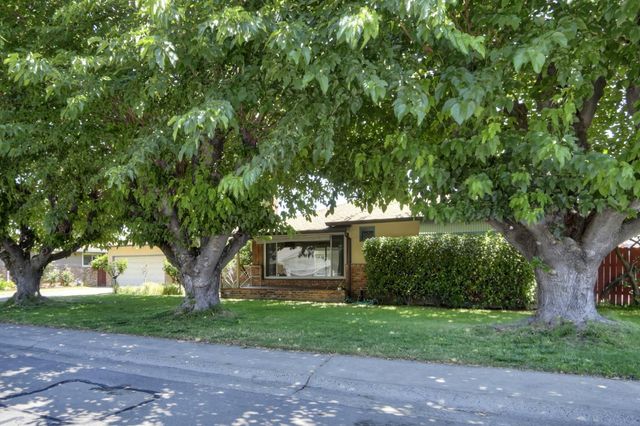 1145 Westacre Rd, West Sacramento, CA 95691