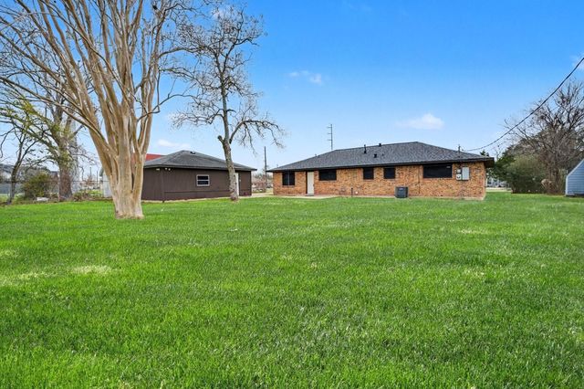 308 San Jacinto Street, La Porte, TX 77571