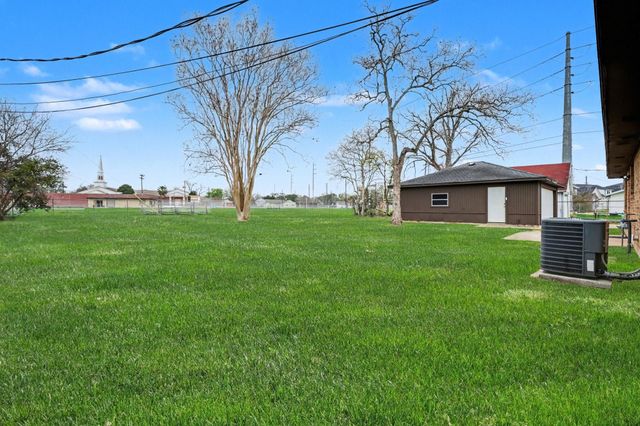 308 San Jacinto Street, La Porte, TX 77571