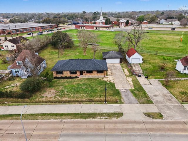 308 San Jacinto Street, La Porte, TX 77571