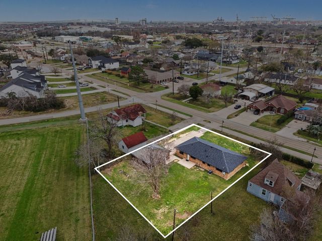 308 San Jacinto Street, La Porte, TX 77571