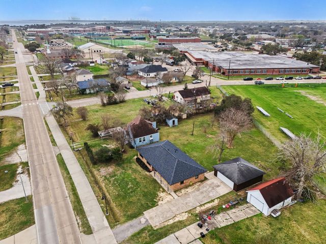 308 San Jacinto Street, La Porte, TX 77571