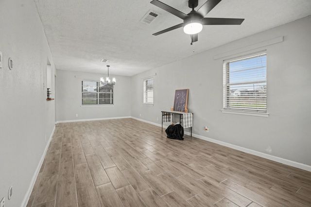 308 San Jacinto Street, La Porte, TX 77571