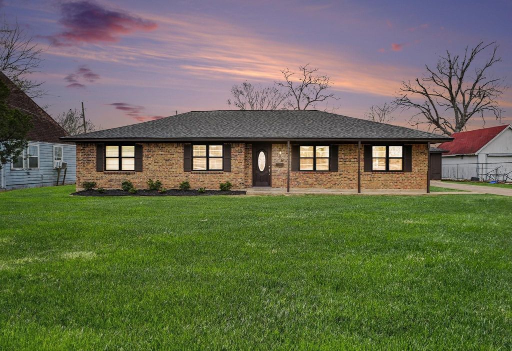 308 San Jacinto Street, La Porte, TX 77571