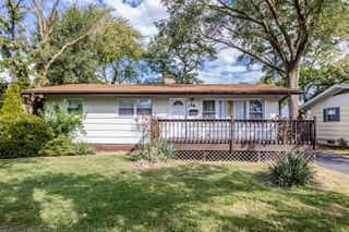 14 Arrowhead Drive, Thornton, IL 60476