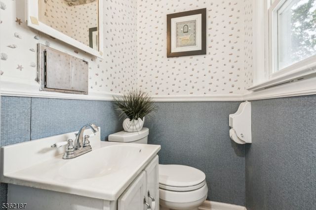 371 Fairview Ave, Cedar Grove Twp., NJ 07009