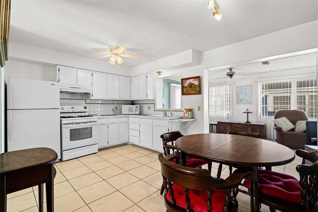 10009 TULIP STREET N, Pinellas Park, FL 33782