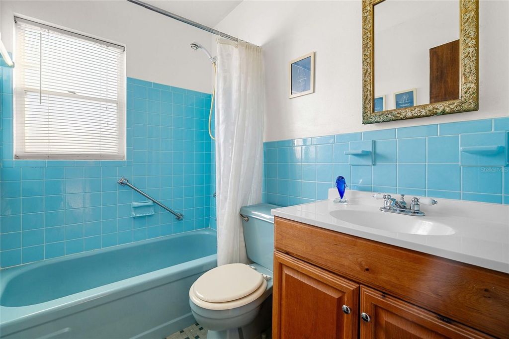 Image 14 of property listing at 10009 TULIP STREET N, Pinellas Park, FL 33782