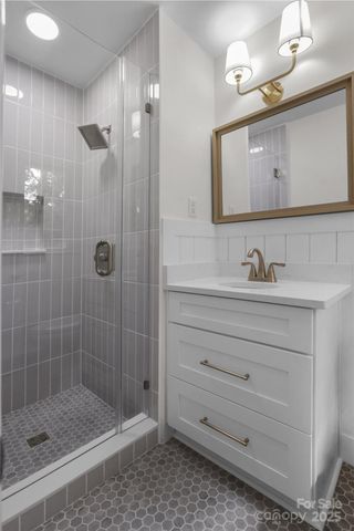 1100 Nancy Drive, Charlotte, NC 28211