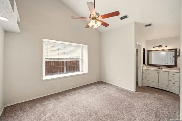 3425 Country View, Cibolo, TX 78108