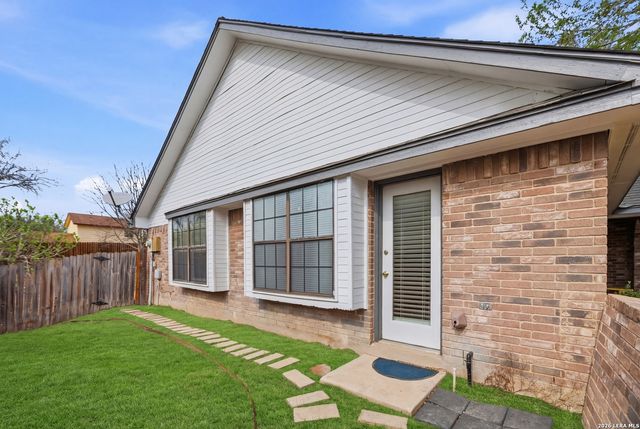 3425 Country View, Cibolo, TX 78108