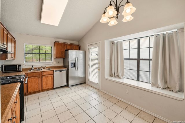 3425 Country View, Cibolo, TX 78108