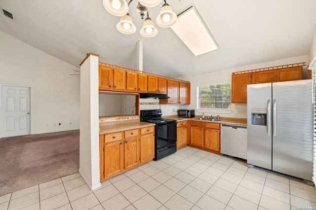 3425 Country View, Cibolo, TX 78108