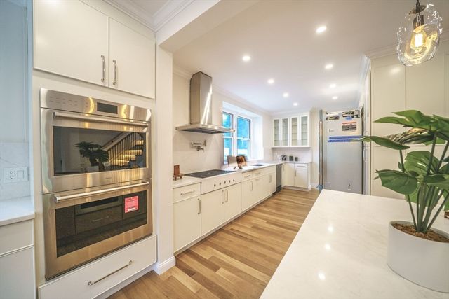 368 Worcester St, Wellesley, MA 02481