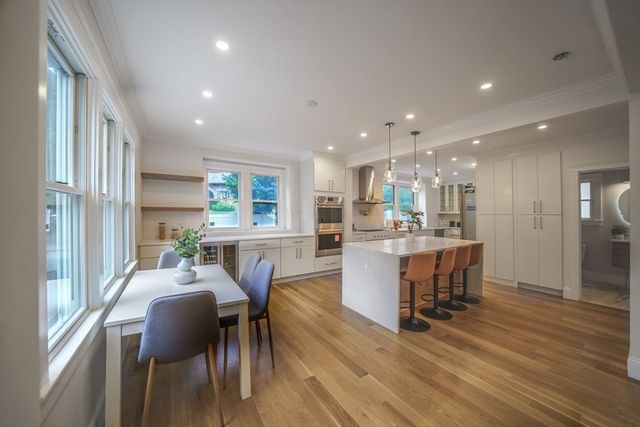 368 Worcester St, Wellesley, MA 02481
