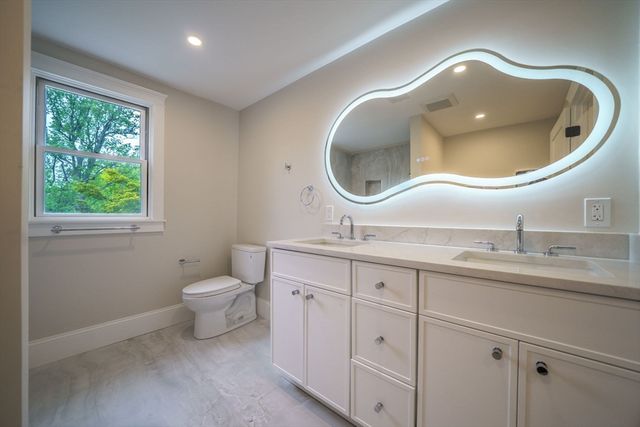 368 Worcester St, Wellesley, MA 02481