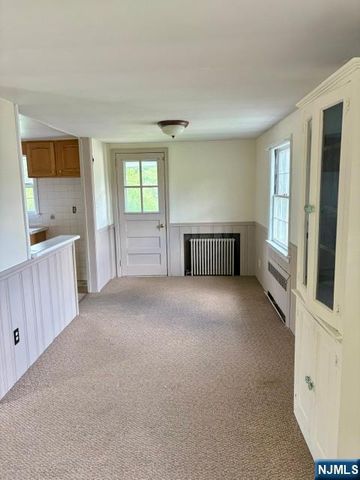 18 Durrell Street, Verona, NJ 07044