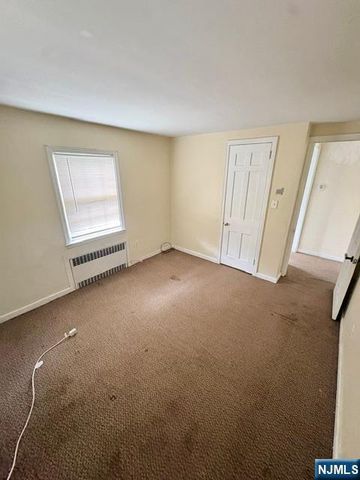 18 Durrell Street, Verona, NJ 07044