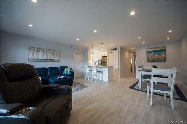 639 E Broadway 1, Long Beach, NY 11561