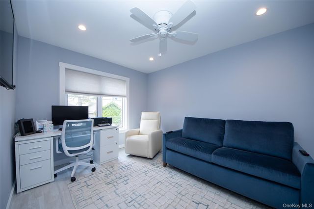 639 E Broadway 1, Long Beach, NY 11561