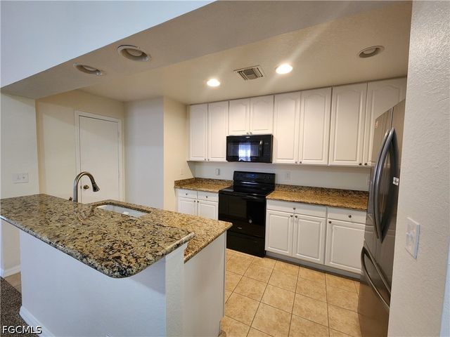 18261 Minorea LN, Lehigh Acres, FL 33936