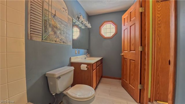 48276 Dyke Road, Negley, OH 44441