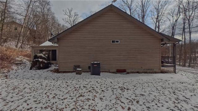 48276 Dyke Road, Negley, OH 44441
