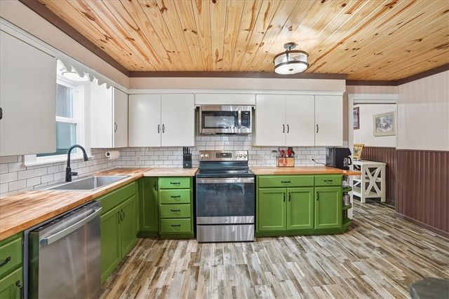 169 County Road 117, Alice, TX 78332