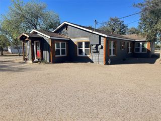 169 County Road 117, Alice, TX 78332