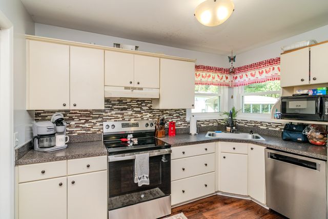 1667 Old Frankfort Road, Lawrenceburg, KY 40342