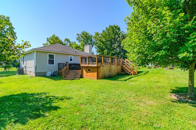 1667 Old Frankfort Road, Lawrenceburg, KY 40342