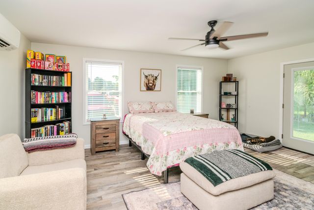 1667 Old Frankfort Road, Lawrenceburg, KY 40342