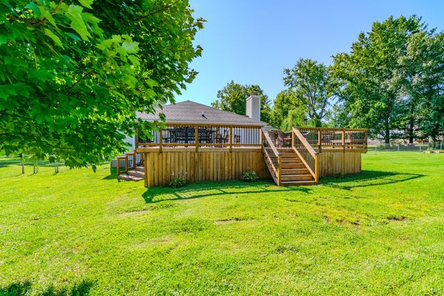 1667 Old Frankfort Road, Lawrenceburg, KY 40342