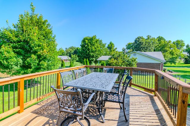 1667 Old Frankfort Road, Lawrenceburg, KY 40342