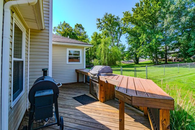 1667 Old Frankfort Road, Lawrenceburg, KY 40342